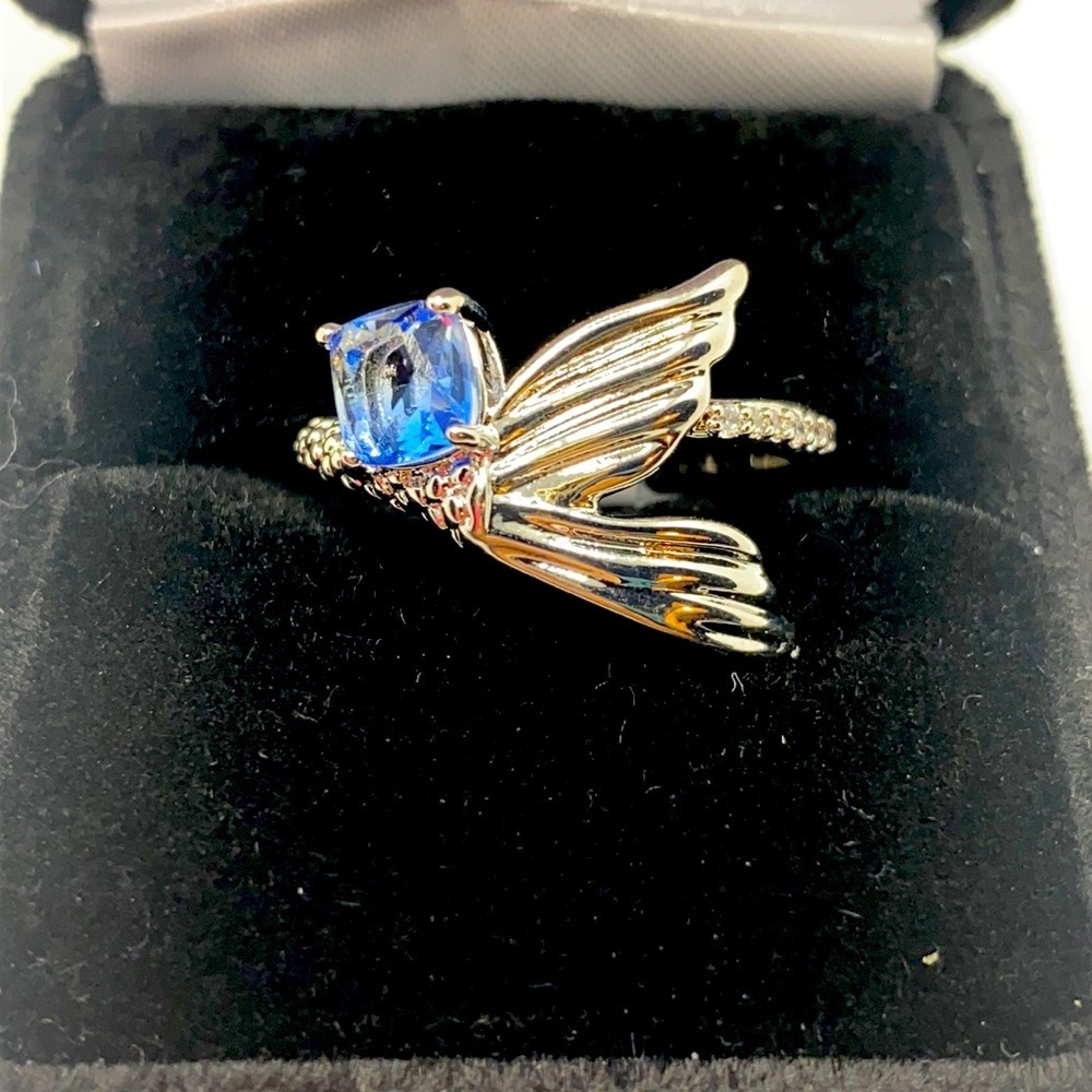 Blue ice crystal ring size 9